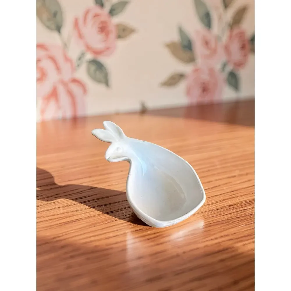 Foreside Melody Martin White Ceramic Bunny Rabbit Dish Bowl 8